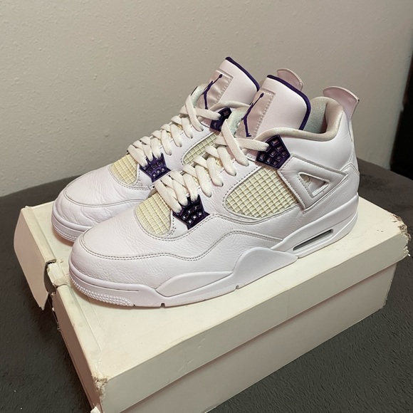 Jordan 4 metallic purple - Picture 2 of 7